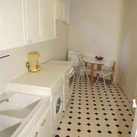 One Bedroom Quartier Latin